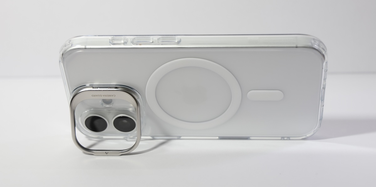 iPhone17用ESRスタンドケース