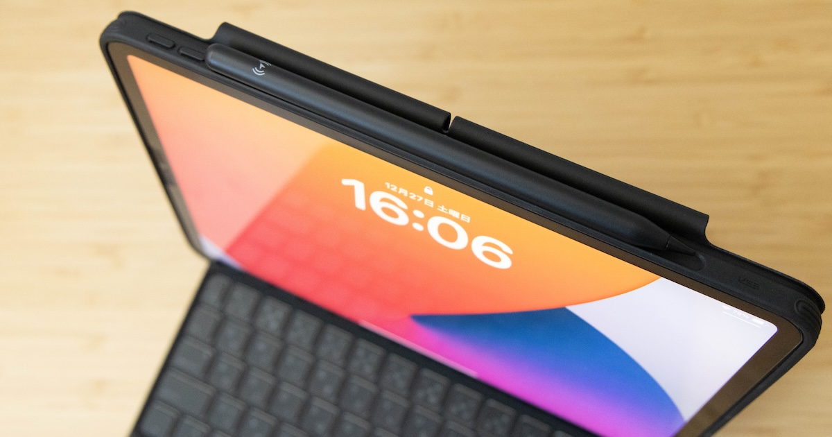 ipadproキーボードケースにPencil装着上から