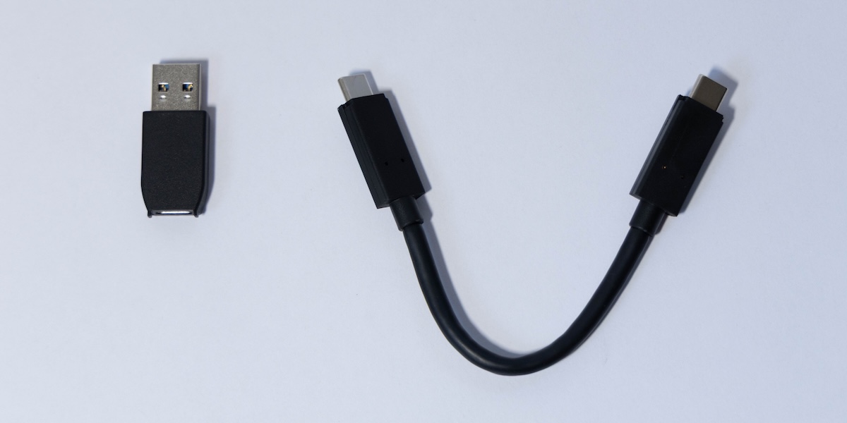 sundisk SSD のUSBケーブル