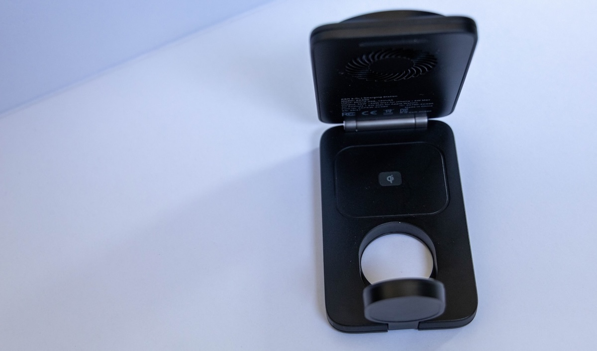 ESR充電器持ち運び用を裏から