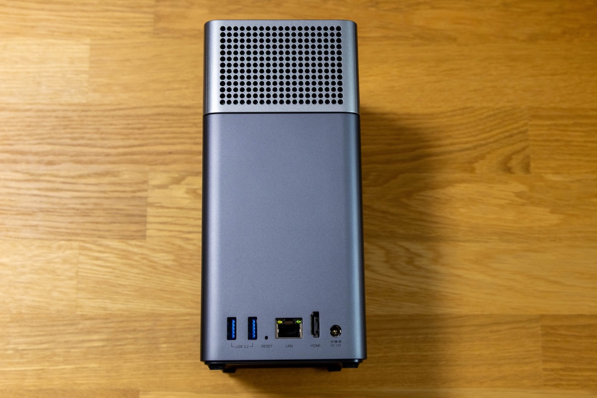 DH2300の背面